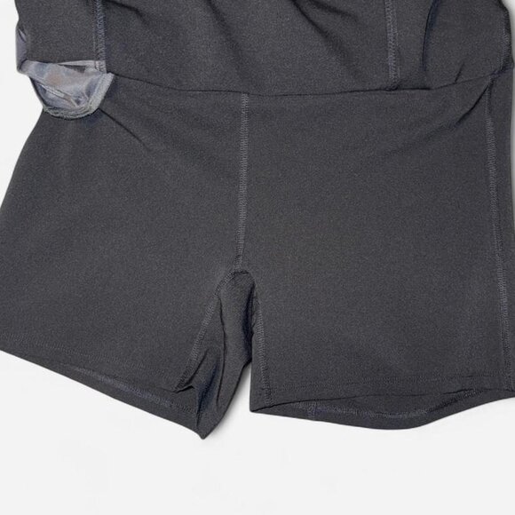 Adidas Women's Ultimate365 Solid Golf Skort. Size Small - Picture 2 of 6